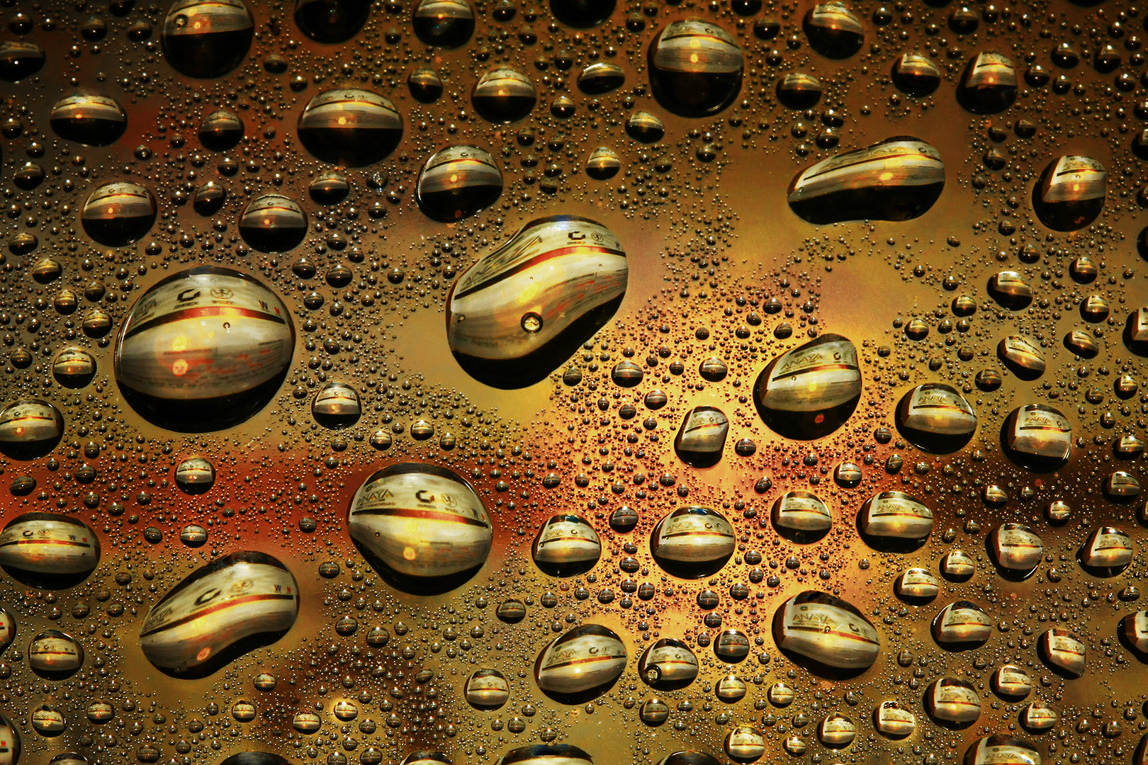 Universo desconocido [Gotas de agua en suspensión]