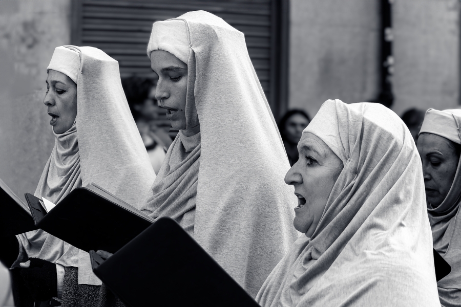 Choral nuns