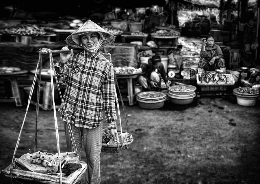 De compras por el mercadillo